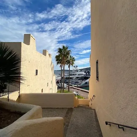 Apartment Au Coeur D Un Port Cogolin